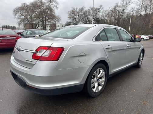 2012 Ford Taurus 4dr Sdn SEL AWD
