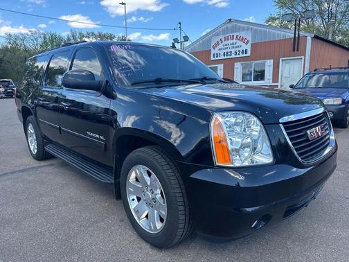 Black 2014 GMC Yukon SLT