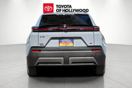 Cement 2026 Toyota C-HR SE