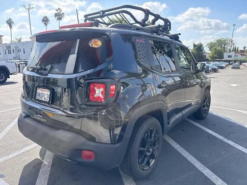 Black Clearcoat 2019 Jeep Renegade Latitude