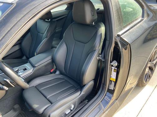 2023 BMW 230 i