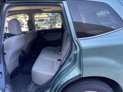 2015 Subaru Forester 2.5i Touring