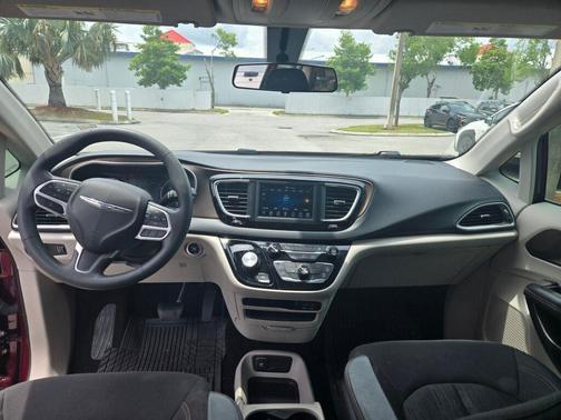 2018 Chrysler Pacifica L