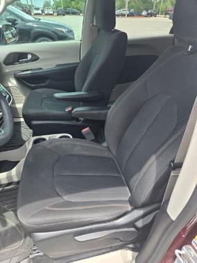 2018 Chrysler Pacifica L