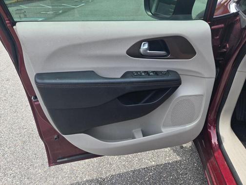 2018 Chrysler Pacifica L