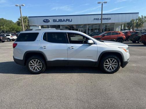 2017 GMC Acadia SLE-2