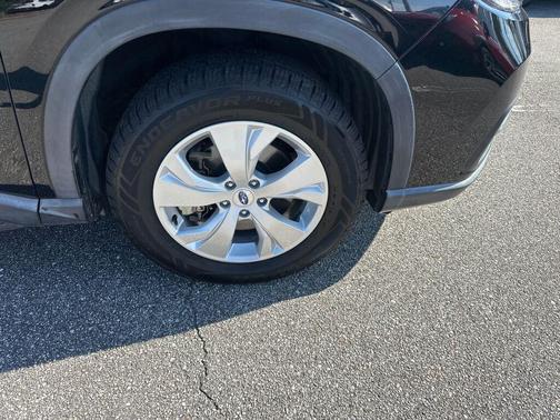 2020 Subaru Ascent Base 8-Passenger