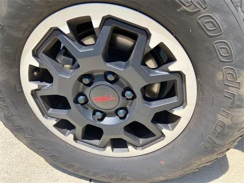 2024 Toyota Tacoma TRD Off Road