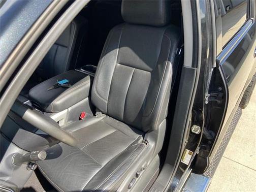 2017 Nissan Titan SL