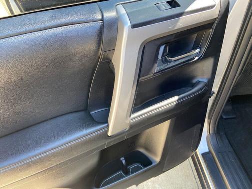 2014 Toyota 4Runner SR5