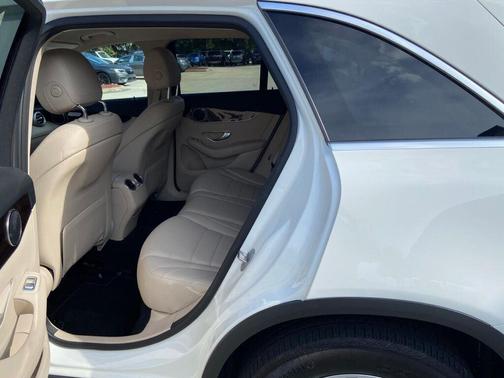 2017 Mercedes-Benz GLC 300 Base