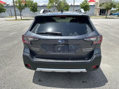 2025 Subaru Outback Touring XT