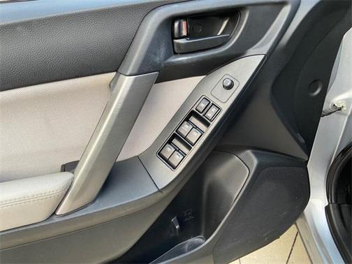 2016 Subaru Forester 2.5i