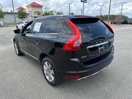 2017 Volvo XC60 T5 Inscription
