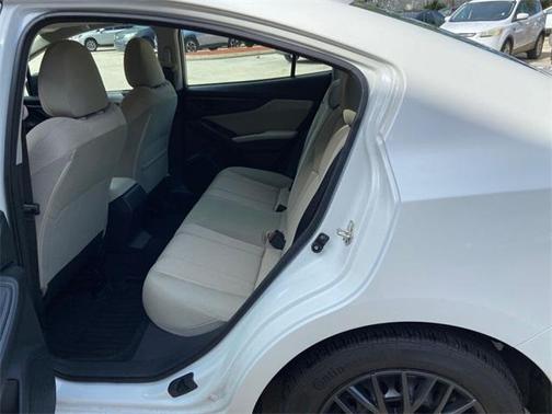 2019 Subaru Impreza 2.0i