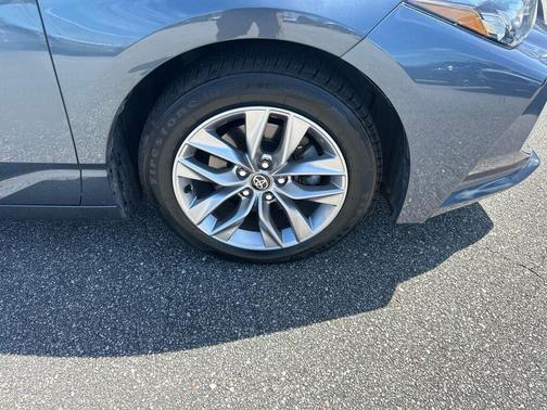 2022 Toyota Avalon XLE