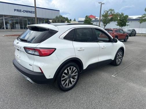 2021 Ford Escape Titanium Hybrid