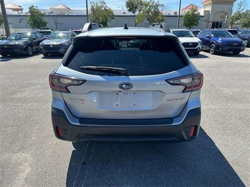 2022 Subaru Outback Base (CVT)