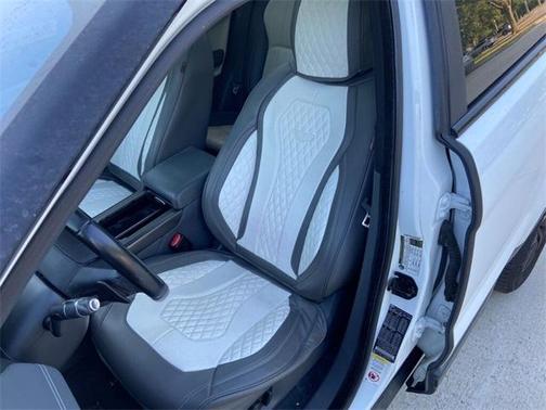 2019 Land Rover Range Rover Evoque SE Premium