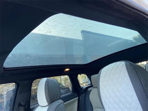 2019 Land Rover Range Rover Evoque SE Premium