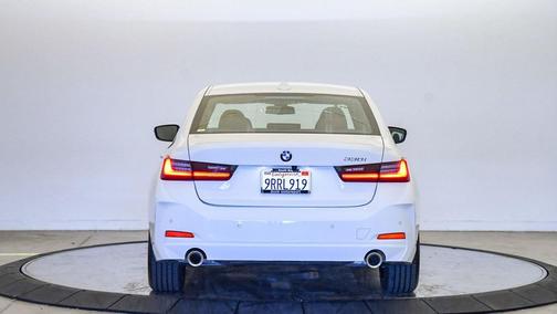 2025 BMW 330 330i