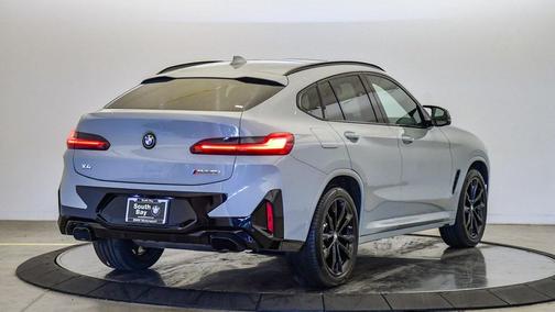 2023 BMW X4 M40i
