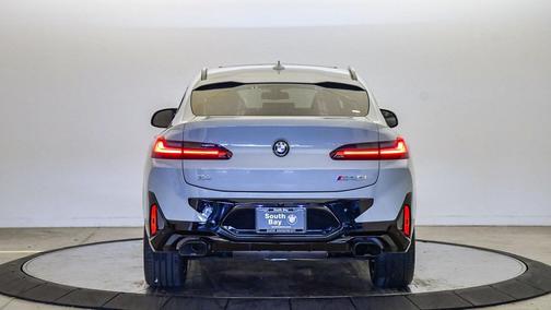2023 BMW X4 M40i