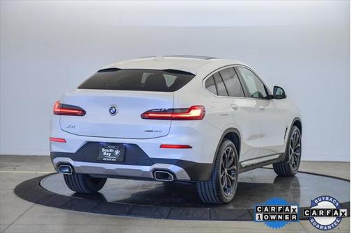 2022 BMW X4 xDrive30i
