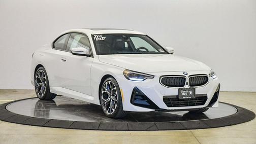 2025 BMW 230 i