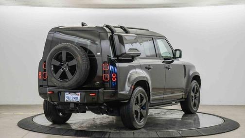 2022 Land Rover Defender 110 X-Dynamic HSE