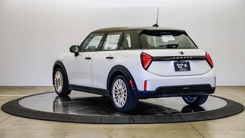 2025 MINI Hardtop Cooper