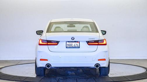 2025 BMW 330 330i