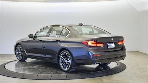 2021 BMW 530 530i
