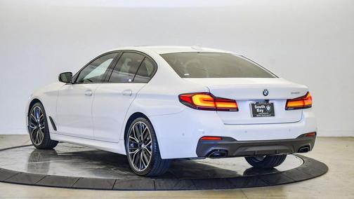 2022 BMW 540 i