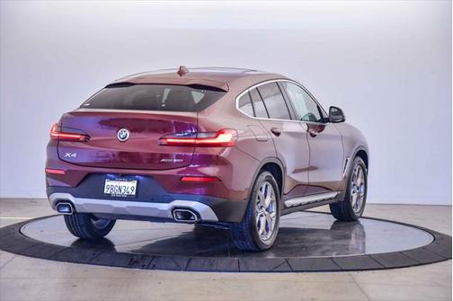 2022 BMW X4 xDrive30i