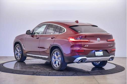 2022 BMW X4 xDrive30i