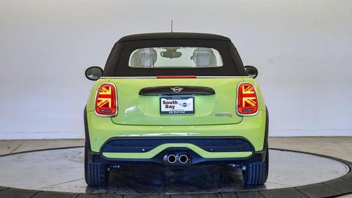 2023 MINI Convertible Iconic