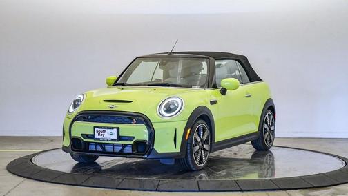 2023 MINI Convertible Iconic