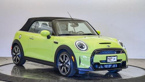 2023 MINI Convertible Iconic