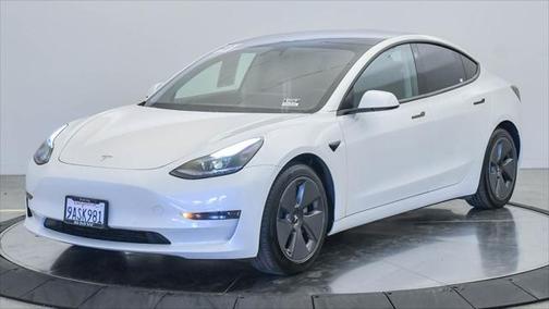 2021 Tesla Model 3 Standard Range Plus