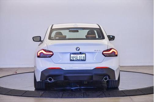 2025 BMW 230 i