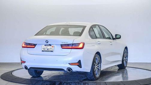 2022 BMW 330 330i