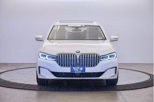 2021 BMW 740 740i