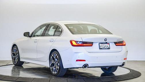 2025 BMW 330 330i