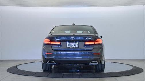 2022 BMW 530e Base