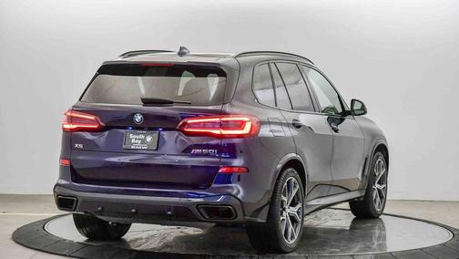 2020 BMW X5 M50i