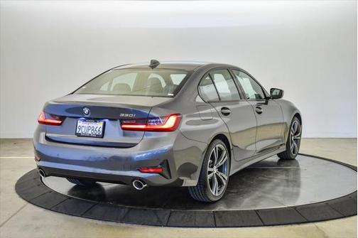 2022 BMW 330 330i