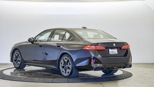 2026 BMW 530 530i