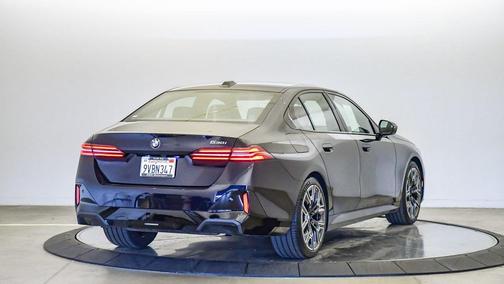 2026 BMW 530 530i