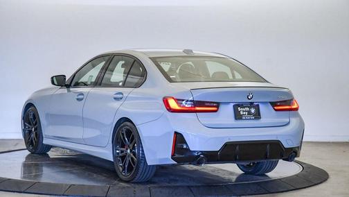 2023 BMW 330 330i